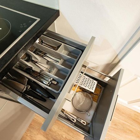 Stylish Apartment With Dedicated Working Space And Super King-Size Bed Located Between City Centre And Donau River 维也纳 外观 照片