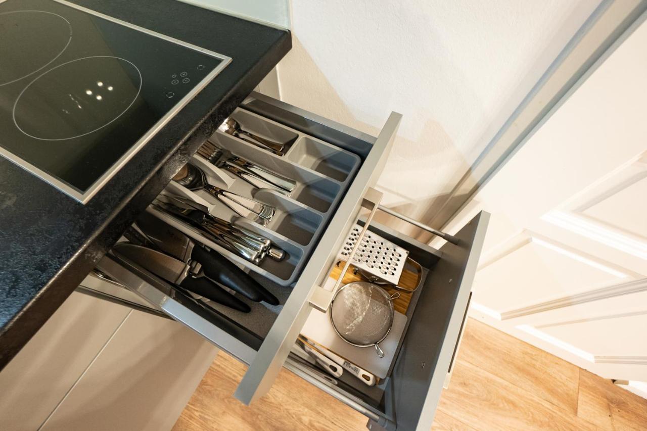 Stylish Apartment With Dedicated Working Space And Super King-Size Bed Located Between City Centre And Donau River 维也纳 外观 照片