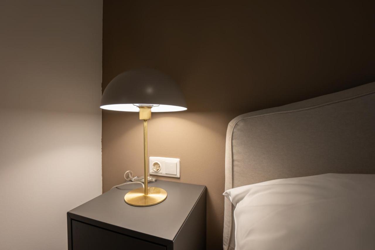 Stylish Apartment With Dedicated Working Space And Super King-Size Bed Located Between City Centre And Donau River 维也纳 外观 照片
