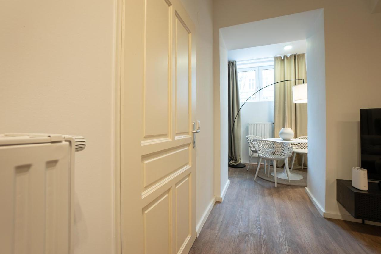 Stylish Apartment With Dedicated Working Space And Super King-Size Bed Located Between City Centre And Donau River 维也纳 外观 照片