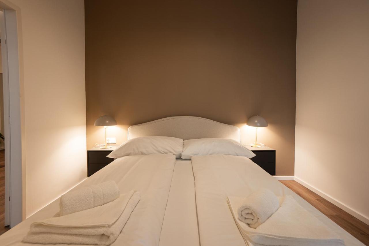Stylish Apartment With Dedicated Working Space And Super King-Size Bed Located Between City Centre And Donau River 维也纳 外观 照片