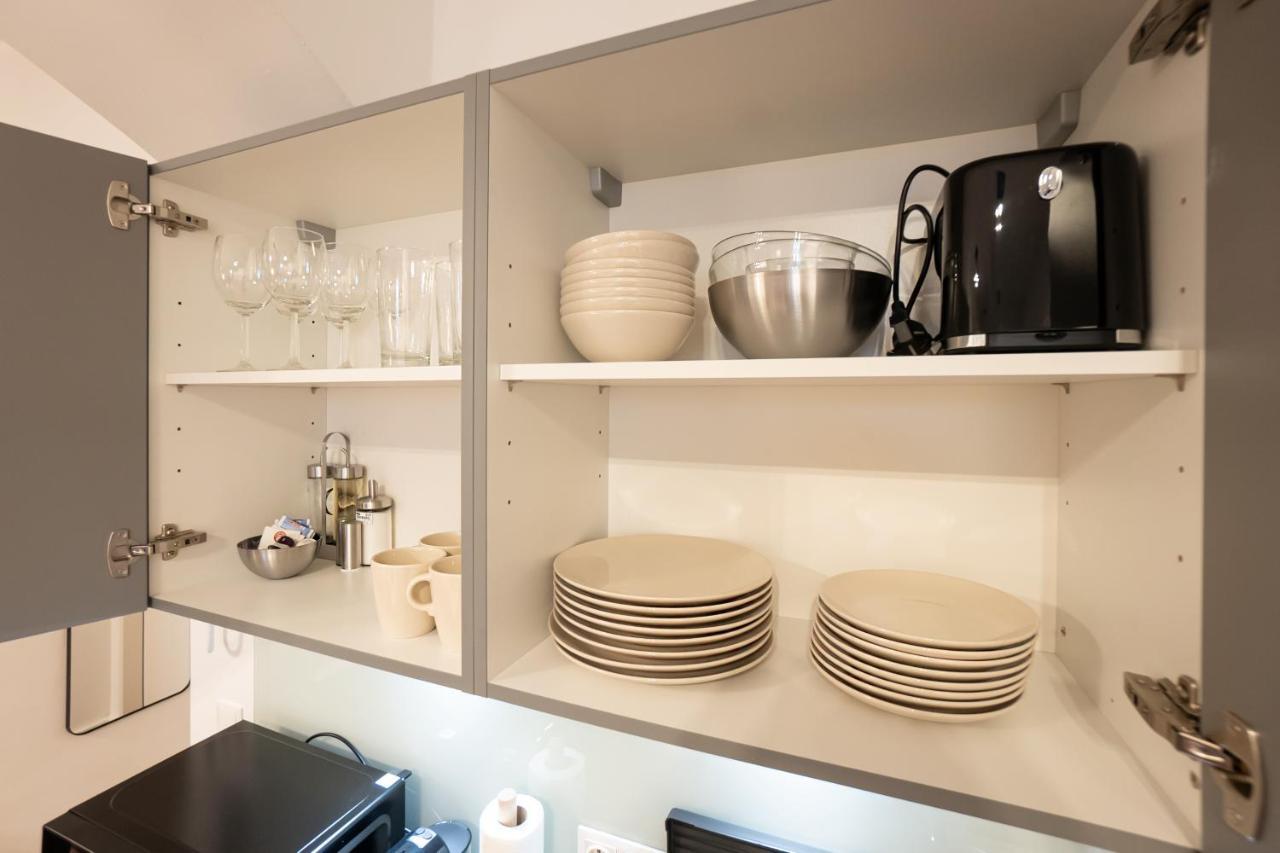 Stylish Apartment With Dedicated Working Space And Super King-Size Bed Located Between City Centre And Donau River 维也纳 外观 照片