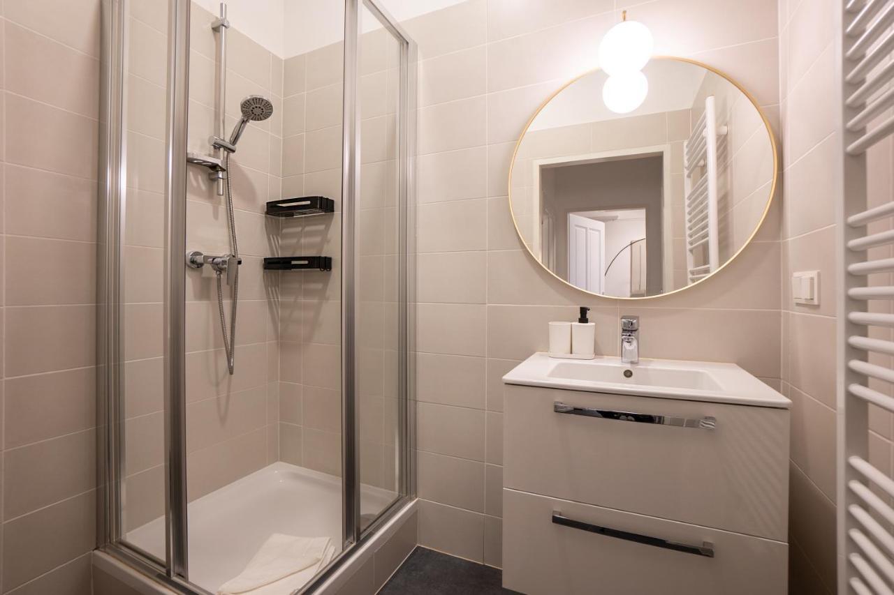 Stylish Apartment With Dedicated Working Space And Super King-Size Bed Located Between City Centre And Donau River 维也纳 外观 照片