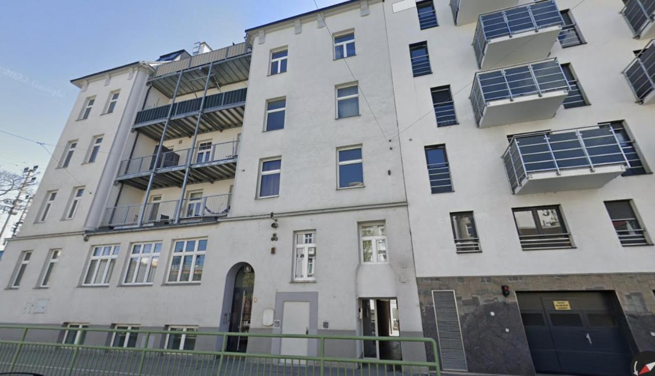 Stylish Apartment With Dedicated Working Space And Super King-Size Bed Located Between City Centre And Donau River 维也纳 外观 照片